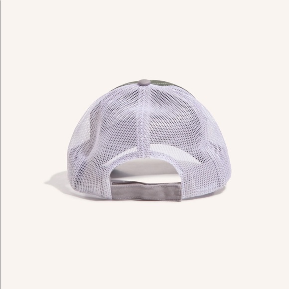 NEW! PELOTON Distressed Hat Two-Tone Design Adjustable Velcro Back Olive Cream - Picture 3 of 7